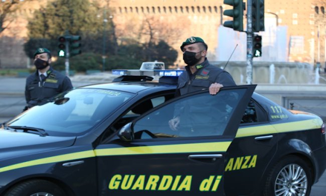 Concorsi pubblici truccati nel Pavese, indagati 8 ex dirigenti e funzionari: coinvolta una società di Milano
