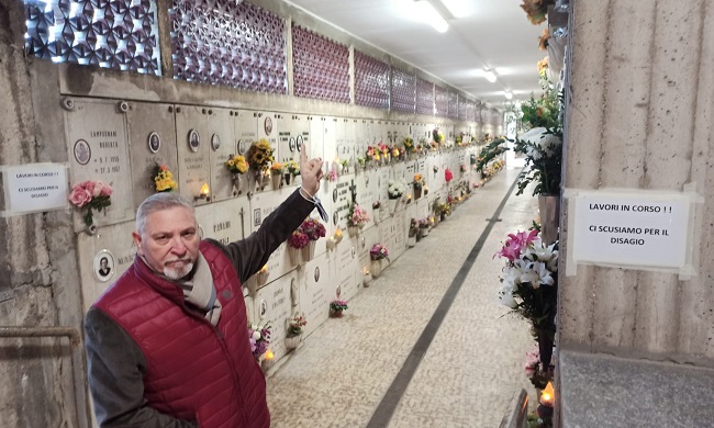 A Corsico l’assessore con delega al Cimitero: lì incontra i cittadini