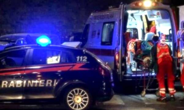 Opera, litiga con l’ex fidanzato e lo accoltella alla spalla