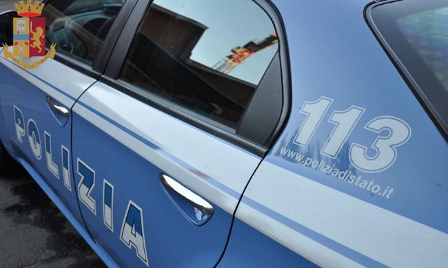 Furti in appartamento calandosi dai tetti, quattro arresti