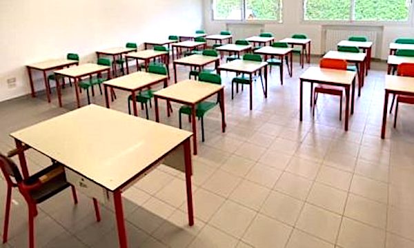 Tre Comuni milanesi “seguono” De Luca: scuole chiuse fino al 14 gennaio