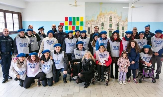“Voglio fare il poliziotto”: premiati i ragazzi del progetto Ugualmente Artisti di Buccinasco