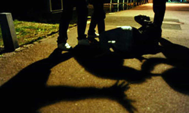 A Milano violenze “da film” in piena notte per rubare un braccialetto e un cellulare