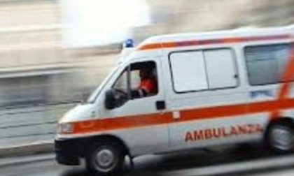 Incidente tra due auto in via Boccaccio: ferito un 73enne