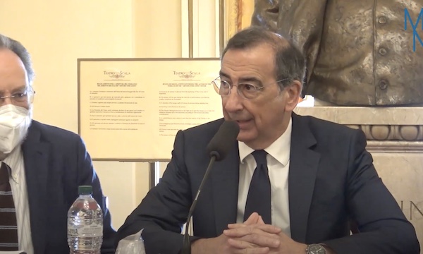 Milano, il turismo riprende quota: + 500% rispetto al 2021