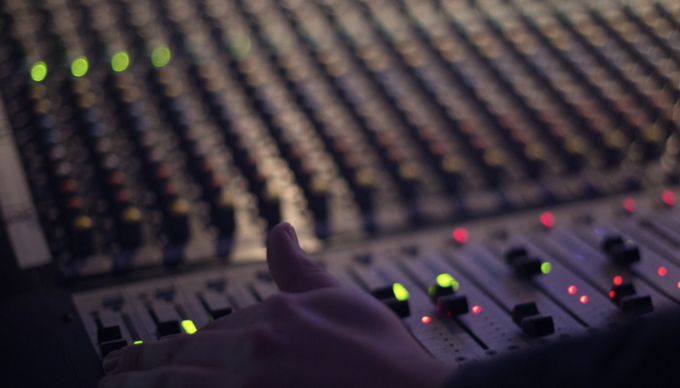 Anche Milano ha la sua radio locale