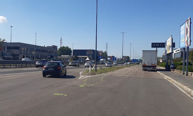 Ancora in coma il ragazzo investito a Corsico: accertamenti in corso, conducente indagato