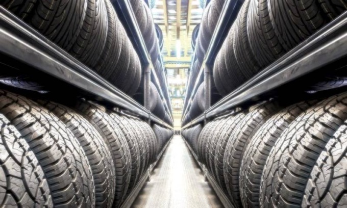 Attività chiusa Buccinasco dalla Prefettura, come ritirare le proprie gomme in deposito