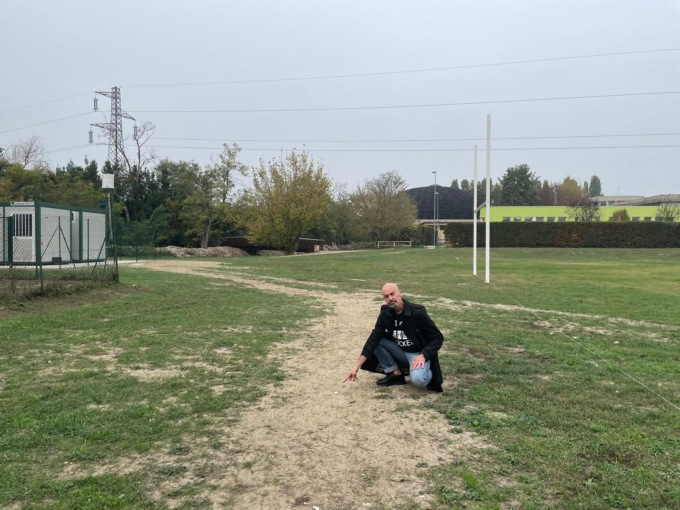Amianto nel campo da rugby di Buccinasco: area chiusa e inaccessibile, accertamenti in corso