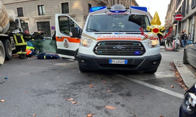 66enne investita da una betoniera a Milano: è in condizioni disperate