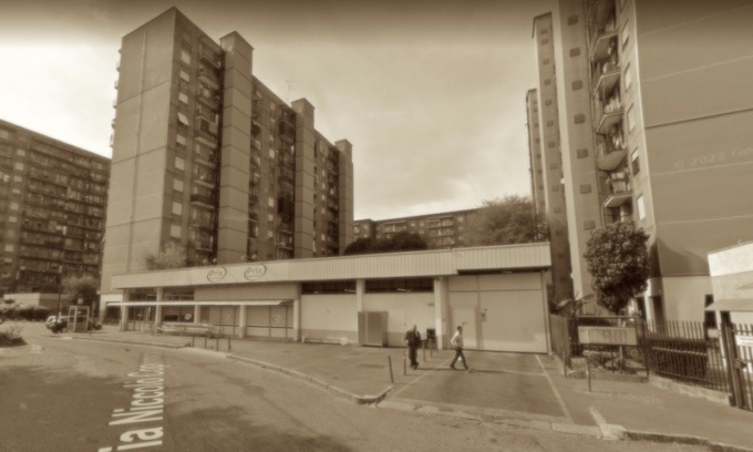 Malore in strada a Corsico, non ce l’ha fatta la 63enne. Lavorava alla mensa della scuola Copernico