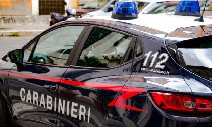 10 ragazzi si azzuffano sul treno e scattano le denunce