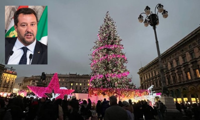 Si scatena la polemica sulla battuta di Salvini sulle “palle rosa” dell’albero di piazza Duomo a Milano