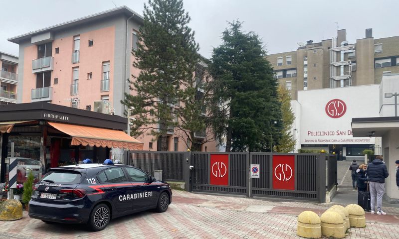 Medico Ferito Gravemente Con Un Machete Nel Parcheggio Del Policlinico ...