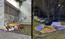 Scaricano rifiuti in strada a Cesano, incivili individuati dalla polizia locale
