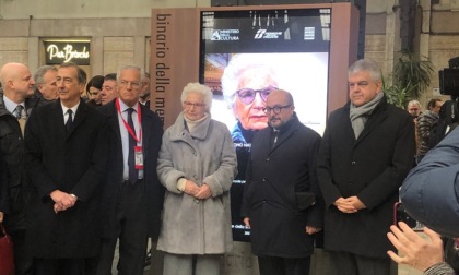 Liliana Segre inaugura un totem informativo al Binario 21 della Stazione Centrale