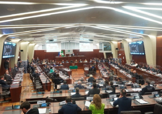 Lombardia, eletta la nuova Presidenza del Consiglio Regionale: ecco tutti i nomi