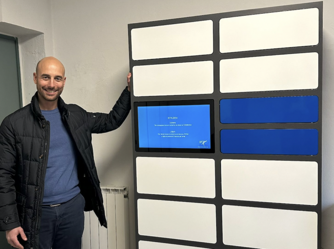 Davide: l’imprenditore di Cesano Boscone che produce armadietti intelligenti