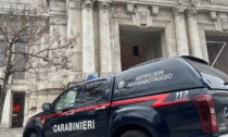 Milano, gli artificieri intervengono per l'allarme di un pacco bomba