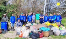 Uniti per l'ambiente: decine di volontari ripuliscono rogge e fontanili
