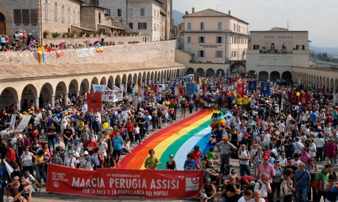 Trezzano alla Marcia della Pace Perugia-Assisi dedicata ai giovani per “riaprire il futuro”