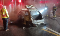 Si schianta contro il guard rail e l'auto prende fuoco: 19enne muore carbonizzato sulla Teem