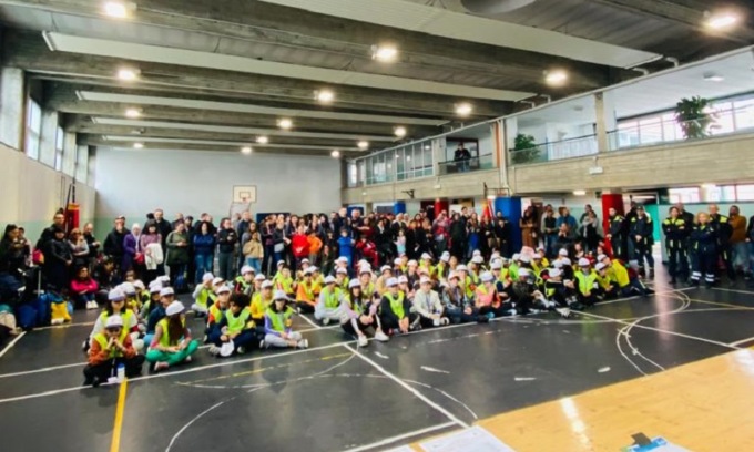 “La Protezione civile a scuola” ha visto la partecipazione di circa novanta studenti delle primarie di Corsico