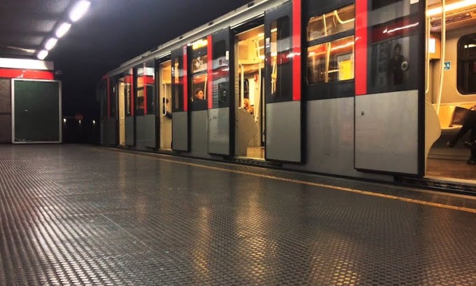 Metro 1 Milano: ripresa la circolazione dopo il blocco di oggi 2 dicembre