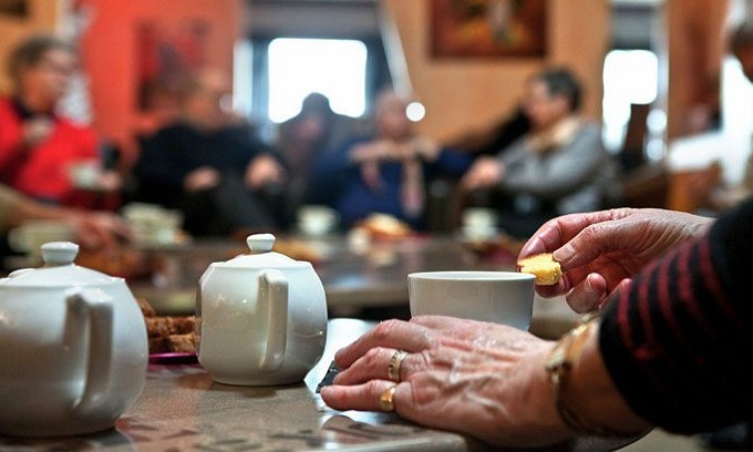 Nascerà a Trezzano l'”Alzheimer Cafè” a sostegno delle famiglie dei malati di demenza
