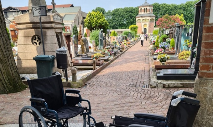 Nel cimitero di Corsico è pronto il giardino per lo spargimento delle ceneri