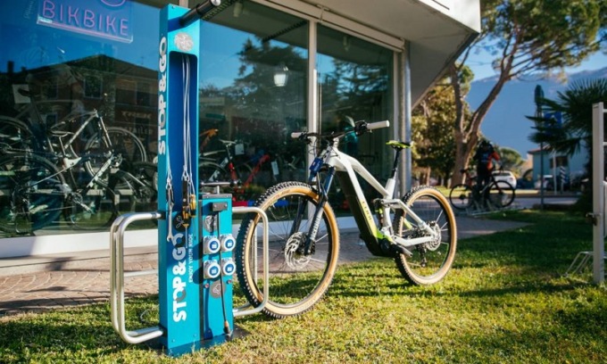 A Buccinasco in arrivo 15 colonnine per la manutenzione delle bici