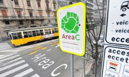 Milano, Area C: da oggi aumentano i ticket e diminuiscono i parcheggi