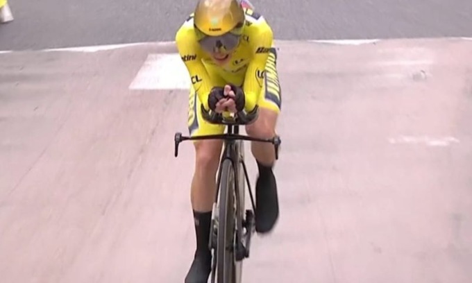 Si chiude il Tour de France 2023: Vingegaard sul podio