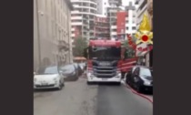 Milano, una densa nuvola di fumo nella discoteca Lime di corso Lodi