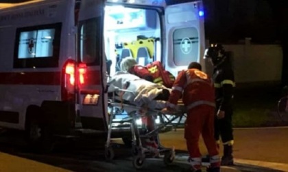 Incidente in tangenziale, auto contro guardrail: 23enne gravissima in ospedale
