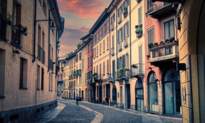Milano, tra le grandi,  è la città dove le case sono più care: dove conviene comprare un appartamento