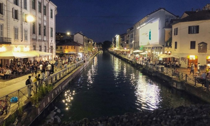 Stupro in un locale sui Navigli: tre indagati per la violenza a una donna 31enne