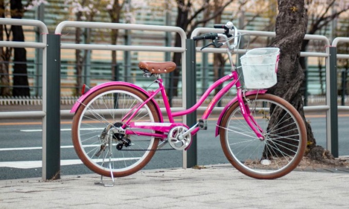 “Donne in Bicicletta”, con Rossella Galbiati, Morena Tartagni, Anna Salaris e Marino Vigna