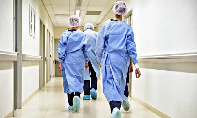Sanità, Bertolaso vuole “importare” gli infermieri dall’estero