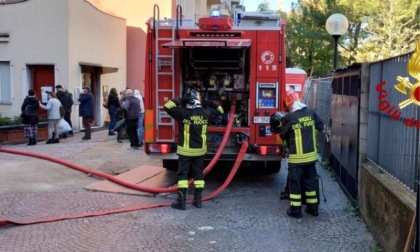 Incendio in via Armellini a Milano: morta una signora di 92 anni