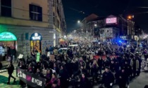 La passeggiata arrabbiata per le vie di Milano: rispondono in migliaia al ricordo per Giulia