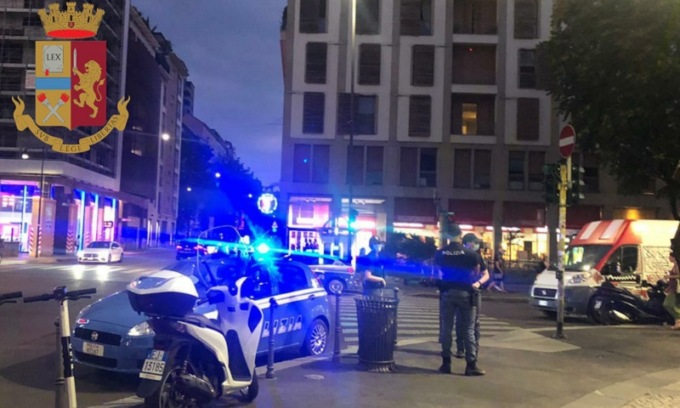 Due giovani dell’hinterland di Milano sono le vittime accoltellate in corso Como