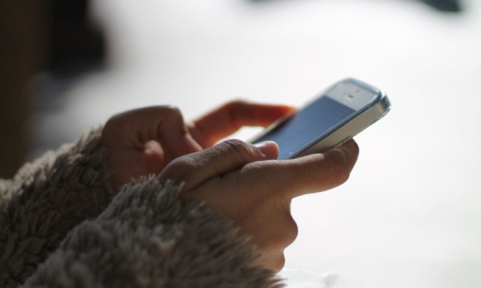 Agganciava donne online e le perseguitava: arrestato