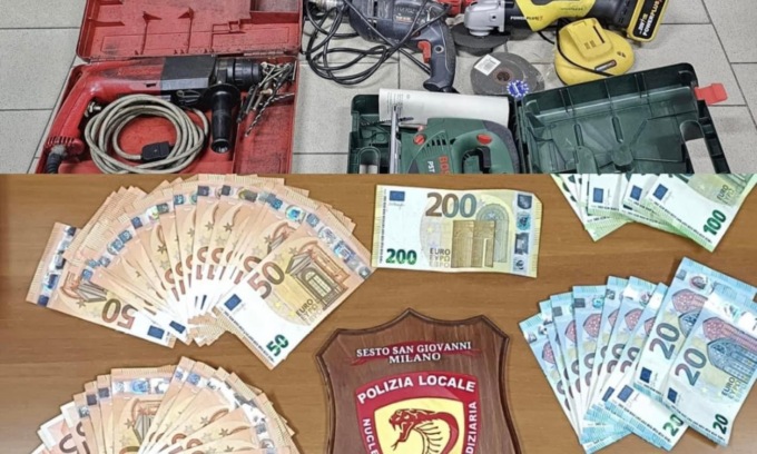 Fermati i due ladri che rubavano nelle auto in sosta