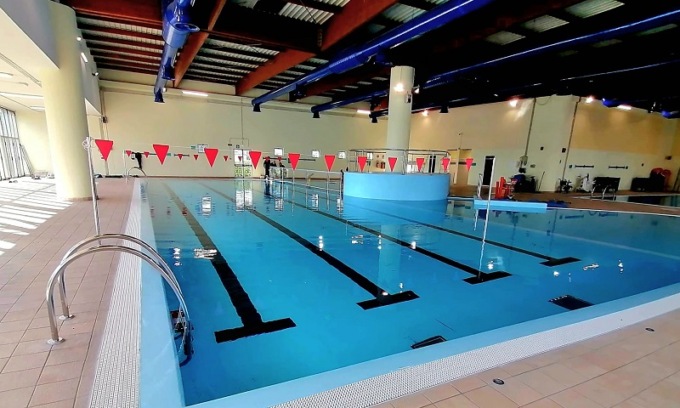 Tutto pronto per l’inaugurazione della Piscina Azzurra: il taglio del nastro domenica 28 gennaio