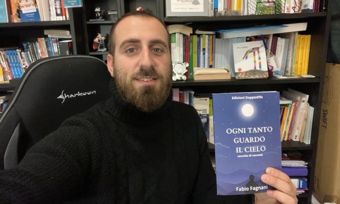“Ogni tanto guardo il cielo”, il nuovo libro di Fabio Fagnani: l’intervista