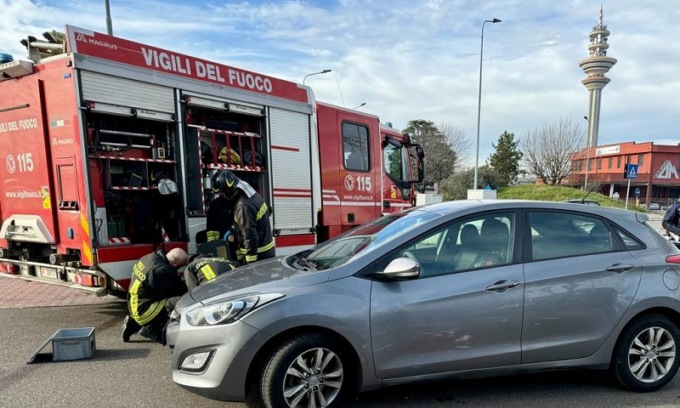 Investita nel parcheggio del supermercato: muore 75enne a Rozzano