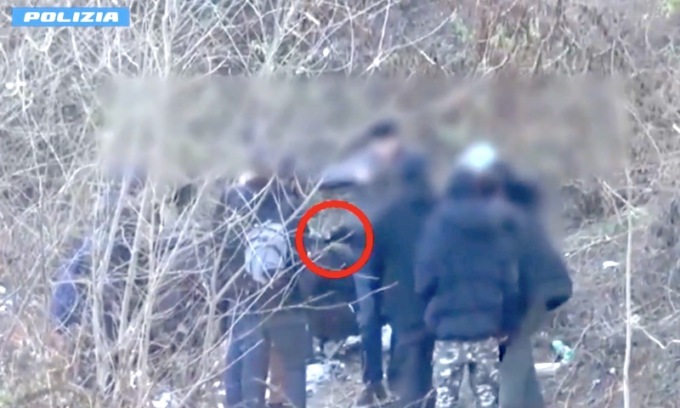 Maxi controlli a Rogoredo: 3 arrestati e 230 persone controllate