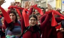 A Corsico il flash mob di “One Billion Rising” per dire basta alla violenza sulle donne