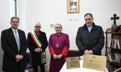 L'arcivescovo Mario Delpini inaugura la "casa dei sacerdoti anziani" di Sacra Famiglia
